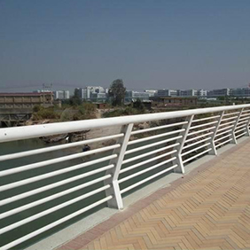 6. Customized zinc steel bridge and river guardrail